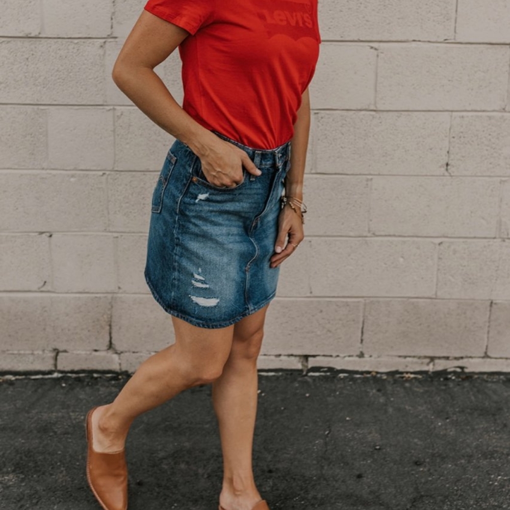 Never been worn Levi Jean Skirt